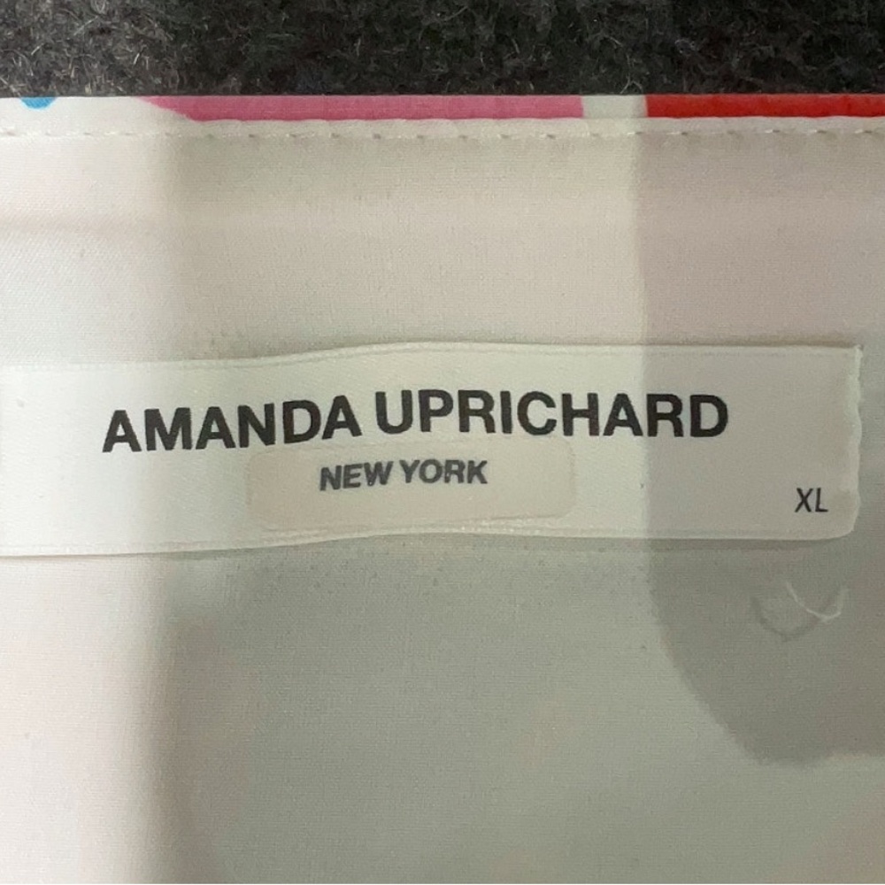 Amanda Uprichard - Picture 11 of 11